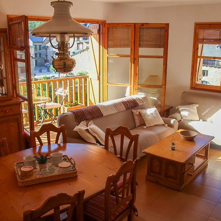 Apartament Montsent Rialp Eksteriør billede